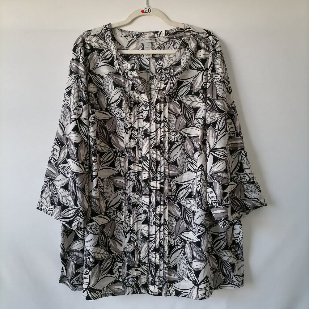 Catherines Women's Black-White Floral Pleated Roll Tab Sleeve Blouse Top Size 2X